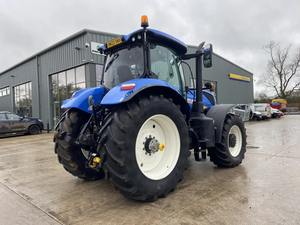 Tractor de granja usado nuevo y tractor holandés T7.270 a la venta - Product Image 5