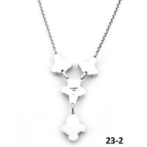 Collier Papillon Fait Main du Sud-Ouest, Émeraude de la Vallée avec Turquoise Eau Blanche et Argent Sterling, Forme Diamant Taillé Émeraude - Product Image 4
