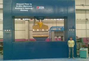 Prensa Hidráulica para Construcción Naval Elmali con Motor y Alta Productividad - Product Image 3