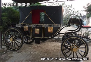 Chariot à chevaux à quatre roues blanc classique Corbillard à cercueil classique dessiné à cheval blanc Décorations de mariage par les fabricants - Product Image 5