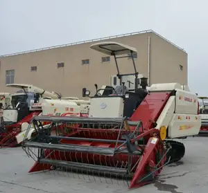 Moissonneuses-batteuses John Deer de qualité d'occasion à vendre bon marché