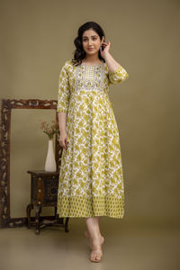 Robe longue de qualité supérieure séquence broderie travail côté Dori Handloom fabricant indien - Product Image 4