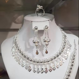 Clásico 24K chapado en oro Vintage moda joyería conjunto Comoras Mayotte collar pendientes brazaletes EE. UU. Francia estilo diamante regalo principal - Product Image 1