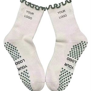Prix usine Pilates chaussette conception personnalisée anti-dérapant Fitness femmes poignées Yoga chaussette personnalisée - Product Image 1