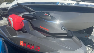 Moto Acuática G.T.I Limited 155 12' 2013 con Motor de 4 Tiempos, 3 Asientos, Menos de 115HP - Product Image 2