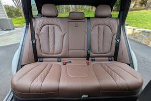 VMW XV SUV 2019, Volante a la Izquierda, Emisión Euro VI, Gasolina, Automático, Techo Solar Panorámico - Product Image 2