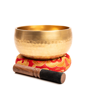 Cuenco Tibetano de Latón Antiguo para Meditación con Mazo de Madera y Cojín, Diseño Grabado, Arte y Coleccionable, Hecho en Nepal - Product Image 1