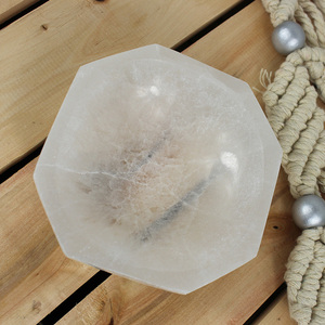 Bols Feng Shui sculptés en pierre de quartz - Cadeau d'affaires portable d'Europe pour la décoration de la maison - Product Image 4