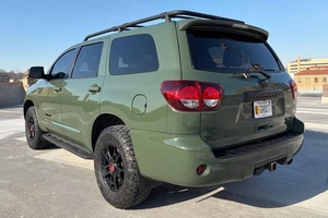 LISTO PARA ENVIAR: TOYOTA SEQUOIA TRD PRO 2020, MOTOR V8 DE 5.7 LITROS, TRACCIÓN EN LAS 4 RUEDAS - Product Image 2