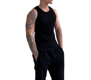 เสื้อกล้ามคอตตอนหนาน้ำหนัก 230-250 กรัม ทรงรัดรูป สำหรับฤดูร้อน ใส่ได้ทั้งชายและหญิง  รับสกรีนโลโก้ เสื้อยืดเปล่าไม่มีลาย สำหรับผู้ชาย ใส่เล่นกีฬาหรือออกกำลังกาย - Product Image 3