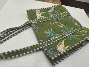 Kantha <b>Quilted</b> Handmade Cotton Tote Bag <b>Summer</b> Autumn Zipper Closure Reusable Shopping Travel Handbag - Product Image 2
