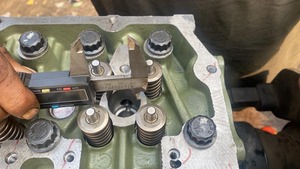 Componente esencial para Eicher Truck Performance Engine Cylinder Head Assy ID309801 Piezas de maquinaria de construcción - Product Image 3