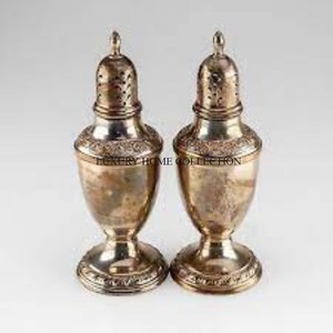 Ensemble de moulin à sel et poivre en bois brossé de luxe avec une finition contemporaine élégante parfaite pour les réglages de cuisine élégants - Product Image 5