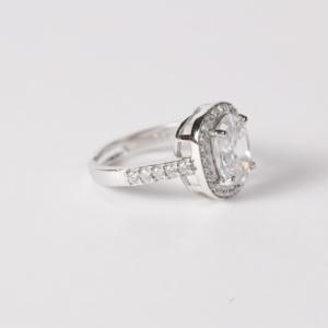 แหวนเงินรูปไข่โซลิแทร์ - Product Image 3