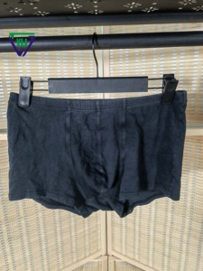 Venta al por mayor de ropa interior de <span class=keywords><strong>segunda</strong></span> <span class=keywords><strong>mano</strong></span> para hombre y mujer, ropa usada en fardos para primavera y verano de China - Product Image 3