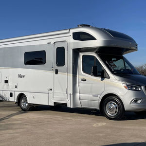 Camping-car de luxe classe C Winnebagos View 2025 d'occasion avec intérieurs spacieux en aluminium et acier, 4 à 8 passagers, à vendre - Product Image 1