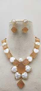 <b>Mother</b> <b>Pearl</b> Handicraft Modern Fusion Necklace Set Unique Heavy Brass Stone Customized for Weddings Fashion Jewelry Sets - Product Image 3