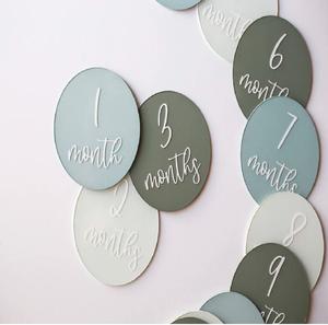 Dessous de verre ronds en acrylique transparent fait à la main de qualité supérieure pour café et thé Tapis et tampons de vaisselle élégants pour une protection ultime - Product Image 2