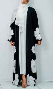 ชุดอาบายะสำหรับผู้หญิงปักด้วยมือที่สง่างามและสุภาพเรียบร้อย - Product Image 2