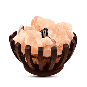 Lampe au sel rose de l'Himalaya de la meilleure qualité, faite à la main, au design moderne, artisanat naturel avec panier en bois Prix - Product Image 1