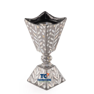 Quemador de Incienso al por Mayor con Incrustaciones de Nácar, Diseño Artesanal para Decoración del Hogar y Fragancia en Ramadán y Eid, para Compradores de Oriente Medio - Product Image 1