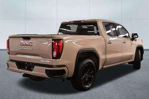 CLEAN 2023 G M C Sie RRA 1500 Elevación Standard Crew Cab 4WD - Product Image 2