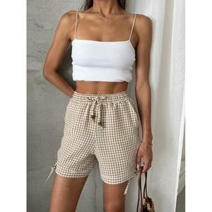 Shorts en Gingham à Lacets et Bordures en Dentelle pour Femmes Topshow - Produit en Gros - Product Image 2