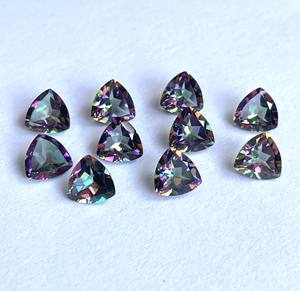 Topaze Mystique Naturelle 8mm Trillion Facettes Bonne Qualité-Topaze Mystique Top Trillion Facettes - Product Image 6