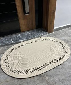 Paillasson décoratif en corde, adapté aux espaces d'entrée intérieurs et extérieurs, avec finition naturelle et design classique - Product Image 3