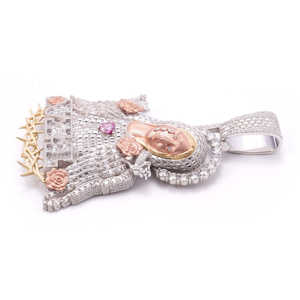 จี้พระแม่มารีทองคำ 14K แบบสั่งทำพิเศษ ประดับด้วยโมอิสซาไนต์สองสี - Product Image 2