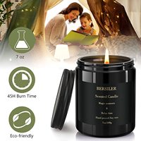 Bougie artisanale au design moderne et artistique, en pot métallique noir, avec couvercle doré, tailles personnalisées, pour décoration de Pâques et de la maison.