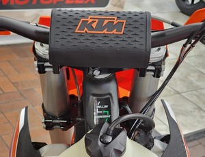 NewNew 2024 KTMM 250 XC Color Exterior NARANJA - Product Image 2