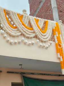 Bandarwar de Tela Amarilla y Blanca del Sur de la India con Loto de Madera de Sola para Colgar en la Puerta del Templo, Mangalasnanam, Decoración del Hogar - Product Image 5