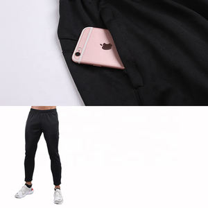 Los últimos pantalones de chándal para hombre con bajo OEM Streetwear moda tela de algodón grueso logotipo personalizado disponible para la venta - Product Image 3