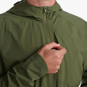 แจ็กเก็ตกันน้ำกันลมของผู้ชายโพลีเอสเตอร์ออกแบบลายพรางแบบบางพร้อมแถบสะท้อนแสง100% สำหรับผู้ใหญ่กลางแจ้ง - Product Image 5