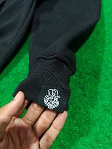 Sweat à capuche en molleton de coton épais personnalisé, logo imprimé en relief, étiquette tissée sur les manches, sweat à capuche imprimé en relief lourd - Product Image 3