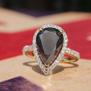 Hermoso anillo de compromiso de diamante de moissanita con corte de pera negra, joyería personalizada, corte excelente, el mejor regalo para hombres y mujeres - Product Image 5