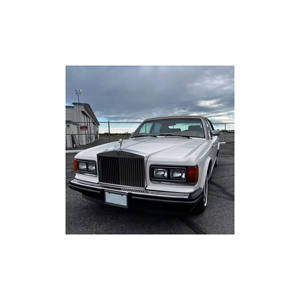 Rolls-Royce Phantom con tablero de galería para exhibiciones de arte personalizadas - Product Image 3