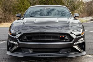 Ford Mustang Roush 450R Coupé 2022 Usado en Buen Estado, Paquete Roush 450R, Transmisión Manual de 6 Velocidades, Motor V8 Coyote de 5.0 Litros - Product Image 1