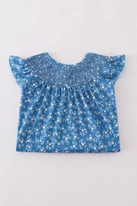 Vestido ahumado con estampado floral azul Traje elegante de verano para niñas con mangas con volantes y tela de algodón suave y ligera - Product Image 2