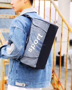 Bolsas de Gimnasio Unisex con Cierre y Patrón de Letras, de Poliéster, Color/Logotipo Personalizado, Gran Capacidad, para Deportes al Aire Libre - Product Image 6