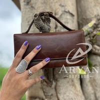 Nuevo estilo, superventas, Cartera de mano de cuero Crunch hecha a mano Real, elegante, informal, de cuero de grano completo, con asa superior, para mujer