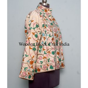 Chaqueta de Terciopelo Hermosa con Diseño Floral Bordado para Mujer, Chaqueta Suzani para Fiesta - Product Image 3