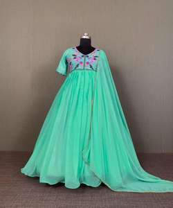 Nouvelle robe de soirée attrayante ApparelGarment - Product Image 2