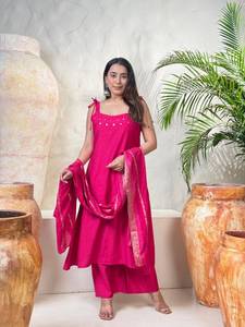 Colección al por mayor de fondo Gadwal Kurti listo para usar con catálogo completo Dupatta disponible a precio mayorista - Product Image 5