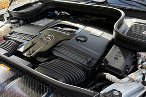 LISTO PARA CONDUCIR - USADO, VOLANTE A LA IZQUIERDA |   CONDUCCIÓN DERECHA |   9000 MILEAGEESS 2021 MERCEDES-AMG GLS63 - Product Image 5