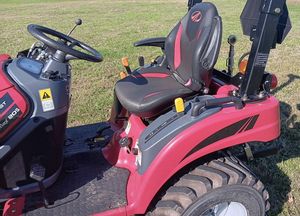 Tractor Mahindra EMAX 20S Usado/Nuevo de Alta Calidad, Mini Tractor Diesel 4x4, Precio Económico, Mejor Oferta, Tractor Cortacésped - Product Image 2