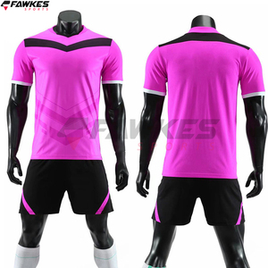 Maillot de football confortable et respirant de meilleure qualité, design personnalisé, vente en gros, ensembles d'uniformes de football pour jeunes hommes - Product Image 6