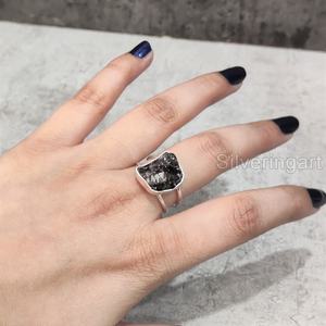 Joyería de piedra en bruto Anillo de mujer Granate natural Piedra preciosa cruda Fiesta de piedra NATAL DE ENERO Joyería de doble banda Anillo de plata esterlina 925 - Product Image 2