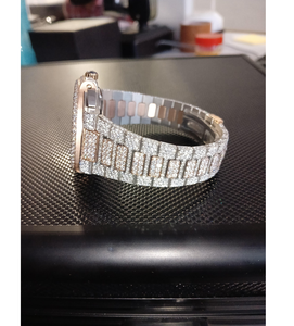 นาฬิกาข้อมือผู้ชายสแตนเลสสตีลขั้นสูง ประดับเพชรโมอิสซาไนต์ ควอตซ์ VVS ความเจียระไนสูง ดีไซน์โครงสร้างทันสมัย - Product Image 4